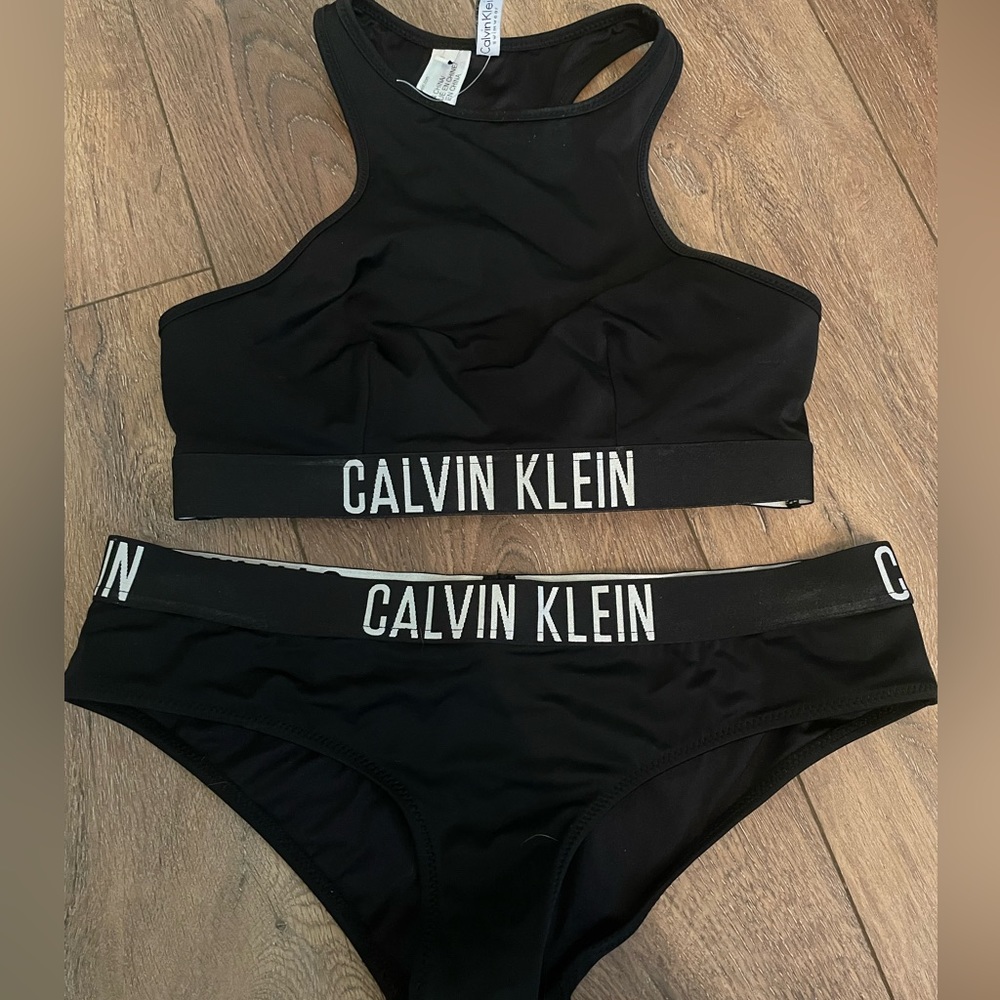 NWOT Calvin Klein swim set
